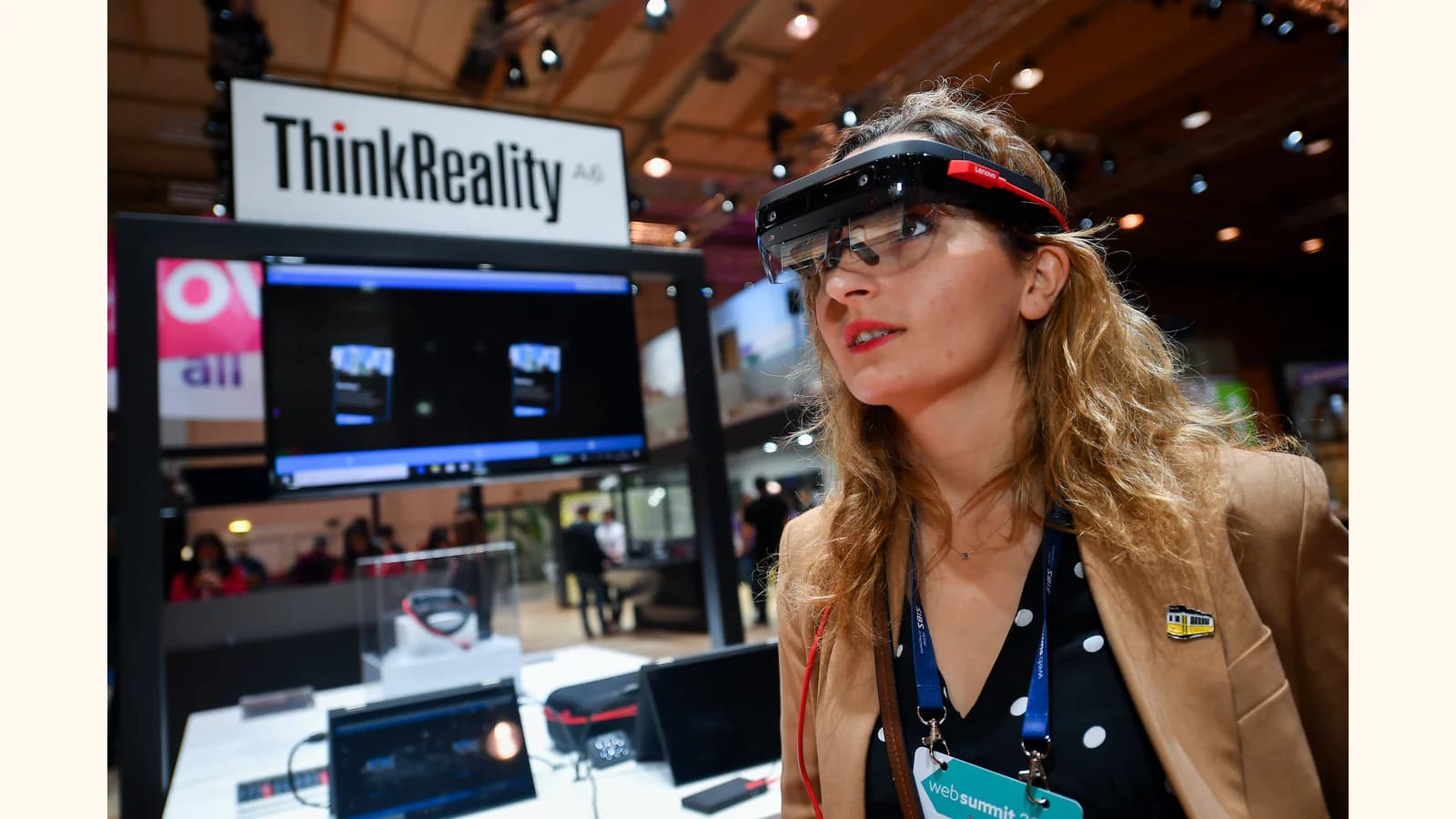Lenovo VRX (VR700) VR headset product image
