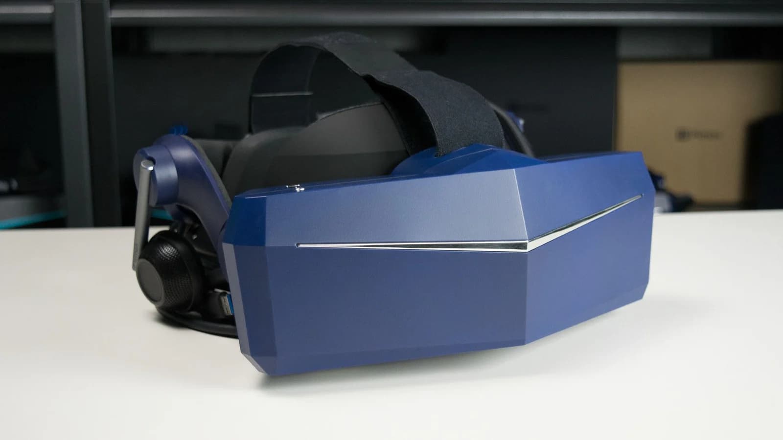 Pimax 8K X VR headset product image